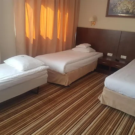 Boutique Hotel's Kwiska - Legnicka Lägenhetshotell