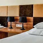 Boutique Hotel's Kwiska - Legnicka Lejlighedshotel 3*