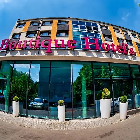 Boutique Hotel's Kwiska - Legnicka アパートホテル 3*