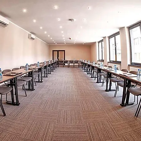 Aparthotel Boutique Hotel's Kwiska - Legnicka 3*