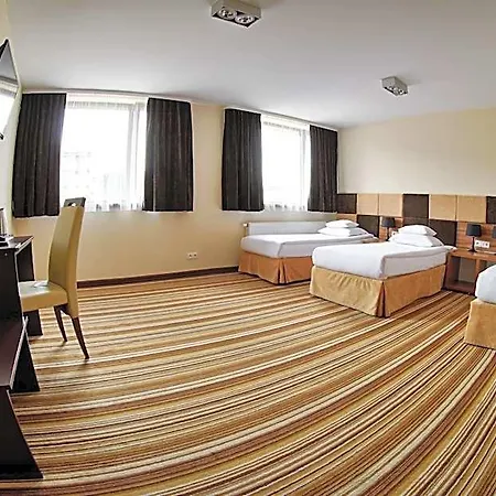 Boutique Hotel's Kwiska - Legnicka 3*