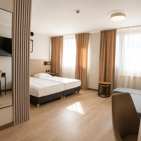 Boutique Hotel's Kwiska - Legnicka 3* فروتسواف
