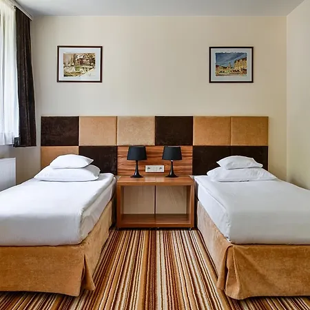 Boutique Hotel's Kwiska - Legnicka شقة فندقية 3*