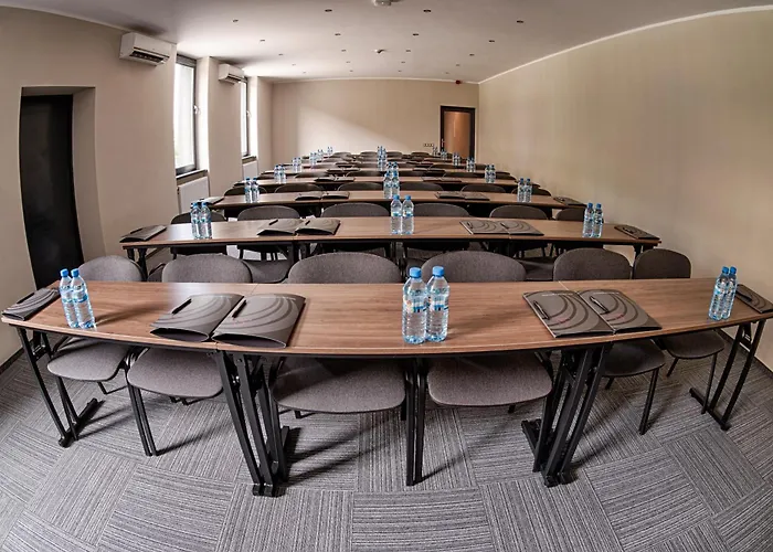 Boutique Hotel's Kwiska - Legnicka Aparthotel 3*